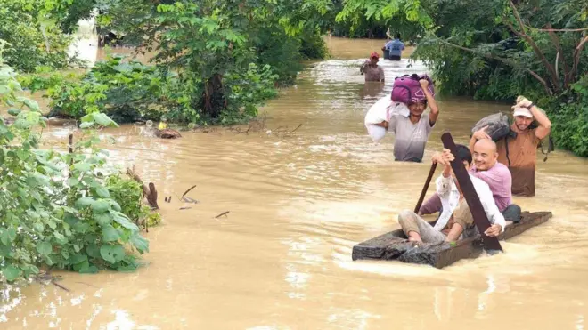 ဩဂုတ် ၇ ရက်နေ့တုန်းက ဒီပဲယင်းမြို့နယ်ထဲ ရေကြီးနေတဲ့အခြေအနေ 
