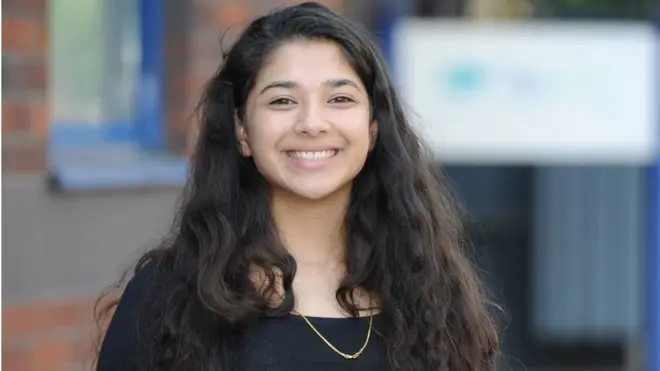 Radhika Parmar ha completado el primer año de su programa de formación.