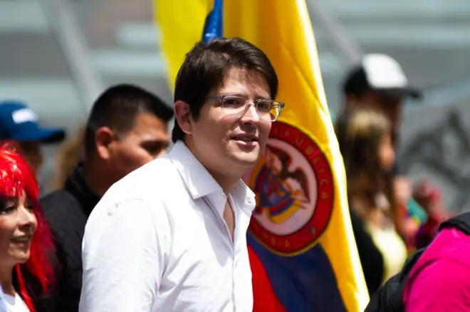 O senador Miguel Uribe