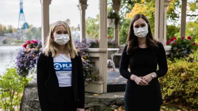 फिनल्यान्डकी प्रधानमन्त्री सन्ना मरिनसँग एक दिने प्रधानमन्त्री बनेकी किशोरी