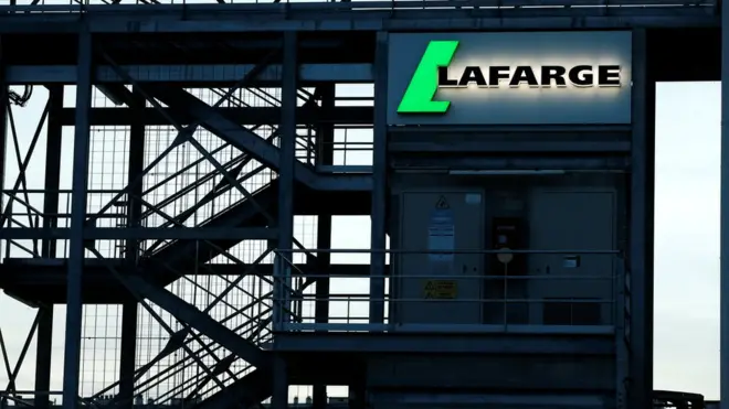 أحد مصانع الشركة