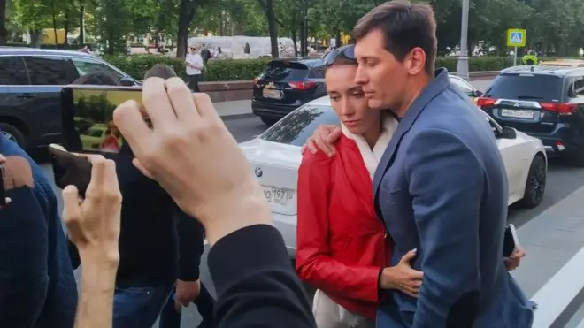 Гудкова должны были везти на "Новослободскую", а высадили на "Пушкинской"