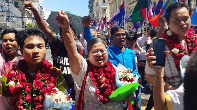 နော်အုန်းလှနဲ့ ကရင်လူငယ် စောအဲလ်ဘတ်ချို၊ စသိန်းဇော်မင်း