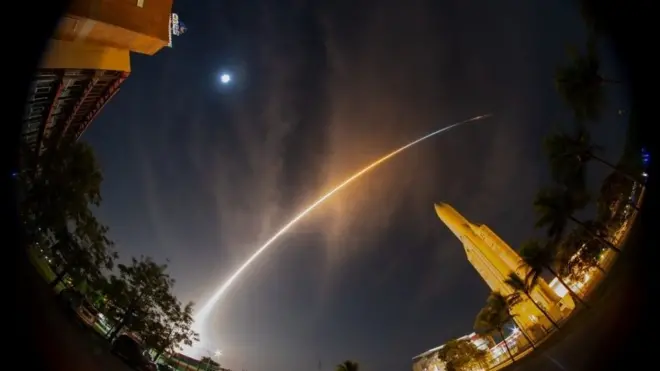 Ikigendajuru Ariane kimaze kuguruka itariki 20 z'ukw'icumi