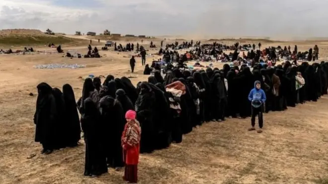 تسود مشاعر التحدي بين العديد من أنصار الجهاديين الذين غادروا المنطقة، ومن بينهم الكثير من النساء