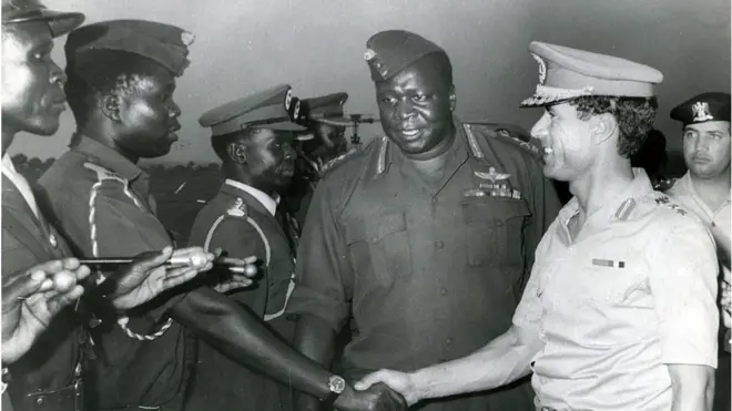 Kanali Gaddafi (kulia) alituma vikosi vyake Uganda kumsaidia Idi Amin lakini havikufua dafu.