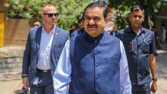 गौतम अदानी