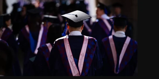 တရုတ်၊ လူငယ်၊ အလုပ်လက်မဲ့