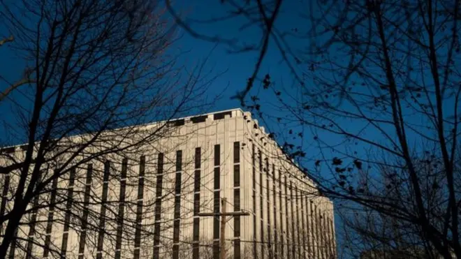 ရုရှား သံတမန် ၃၅ ယောက်ကို နှင်ထုတ်