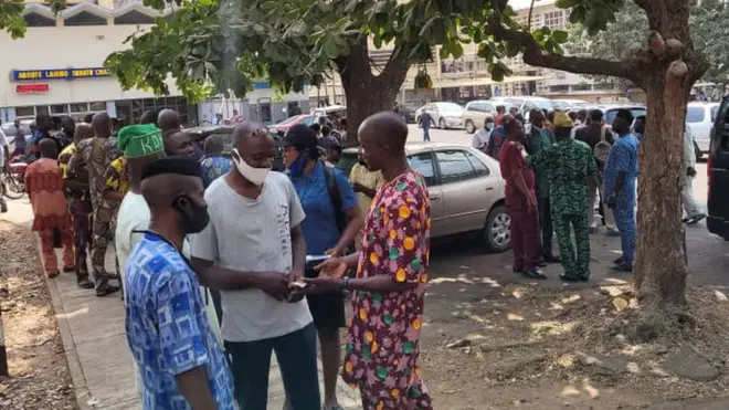 Awọn akẹkọọ fasiti UI