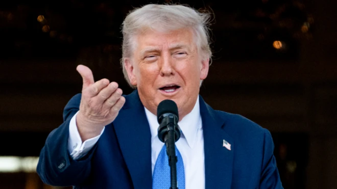 डोनाल्ड ट्रम्प