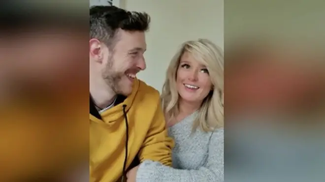 "وقعنا في الحب عبر الإنترنت أثناء الوباء"