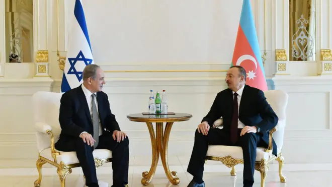 Foto. Arxiv. 2016-cı ildə İsrailin Baş naziri Benjamin Netanyahu Azərbaycana rəsmi səfərə gəlmişdi.