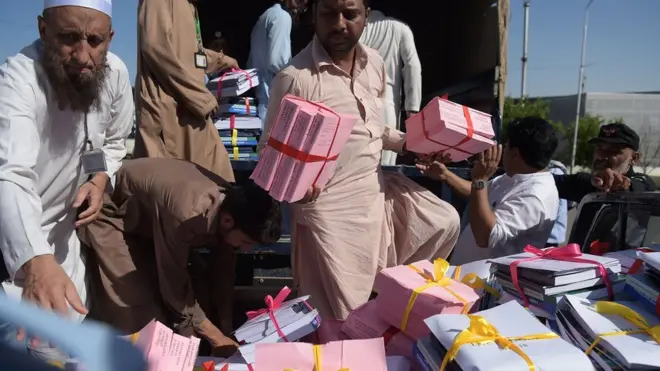 پاکستان میں بجٹ کا اعلان عموماً مئی کے آخر یا جون کے شروع میں ہوتا ہے