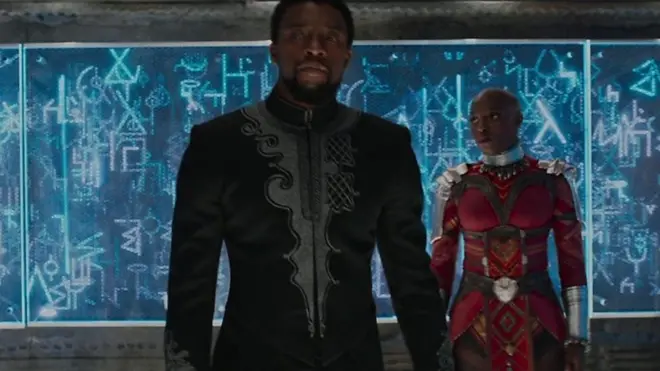 "لغة الطرقعات" تجمع بين نيلسون مانديلا والفهد الأسود في "واكاندا" الأسطورية