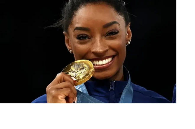 À 27 ans, Biles est de retour au sommet, selon ses propres termes.