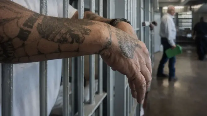 ●LOCK DOWN INMATES Texas prison lockdown over drug murders renews worries about