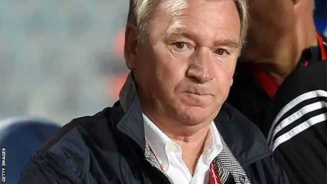 Clemente ayaa lagu waday in uu shaqada ka tago dhammaadka bisha November.