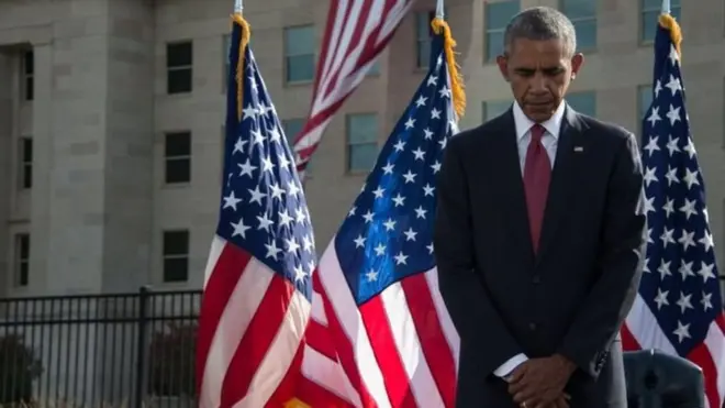 Barack Obama a observé une minute de silence à la Maison Blanche