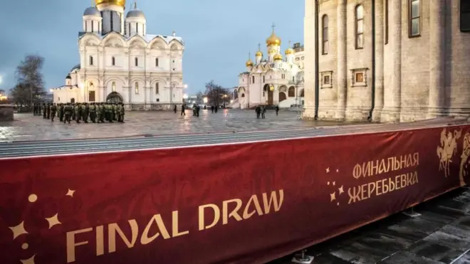 Undian grup Piala Dunia Rusia 2018 dipimpin langsung oleh Presiden Vladiir Putin.