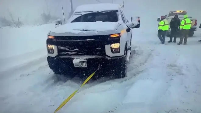 العاصفة الثلجية