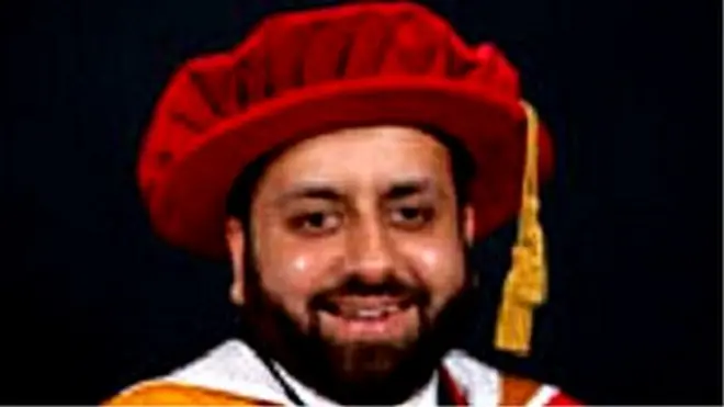 ڈاکٹر فیاض افضل اپنے خاندان میں سے یونیورسٹی جانے والے پہلے فرد تھے