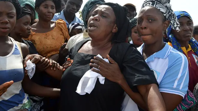 Ọtụtụ mmadụ anwụọla maka makpa mkpa pụtara etiti ndị ọchị ehi na ndị ọrụ ugbo