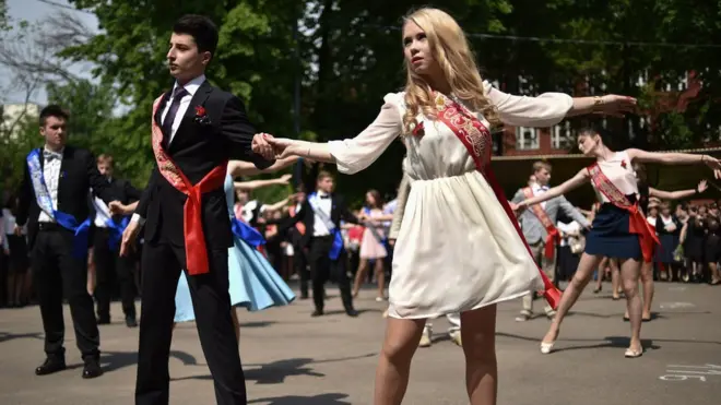 Руководство многих российских школ жалуется на недостаток финансов