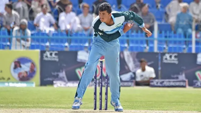 کرکټ لوبغاړي