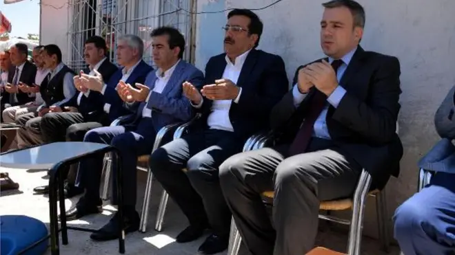 Cenaze törenine çok sayıda kişi katıldı