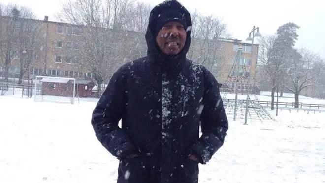 Cabdinuur wuxuu ku noolyahay Sweden