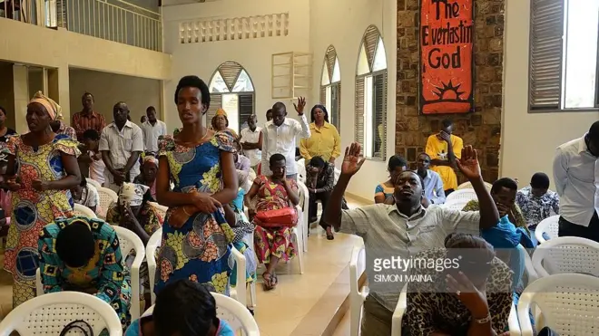 Des fidèles dans une église de Kigali (illustration).