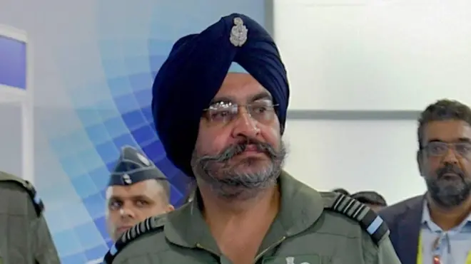 انڈین فضائیہ کے سربراہ ایئر چیف مارشل بی ایس دھنووا