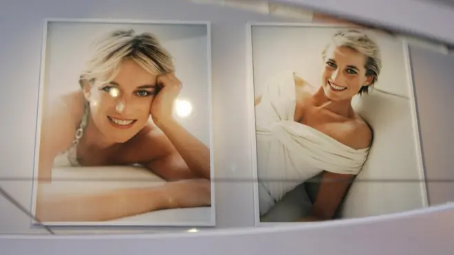 Foto Putri Diana yang diambil oleh fotografer kenamaan, Mario Testino.