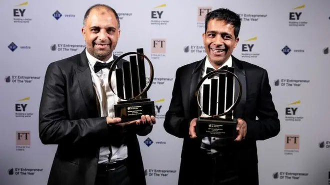 زبیر (دائیں) اور محسن عیسیٰ (بائیں)