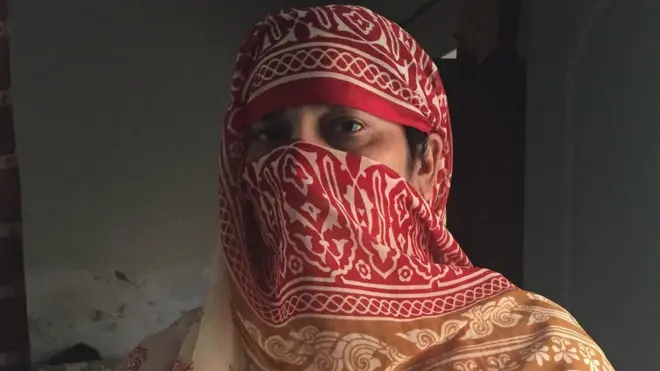 صفیہ کے بقول امداد علی کی ذہنی حالت شادی کو چند سال بعد ہی بگڑنا شروع ہوگئی تھی۔