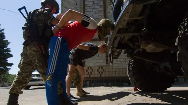 По данным правозащитников, в СБУ не признают существования проблемы исчезновения людей