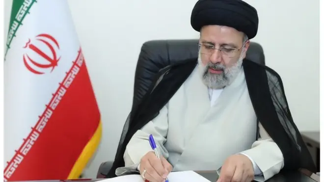 ابراهیم رئیسی هیچ زنی را به عنوان وزیر پیشنهادی به مجلس معرفی نکرده است