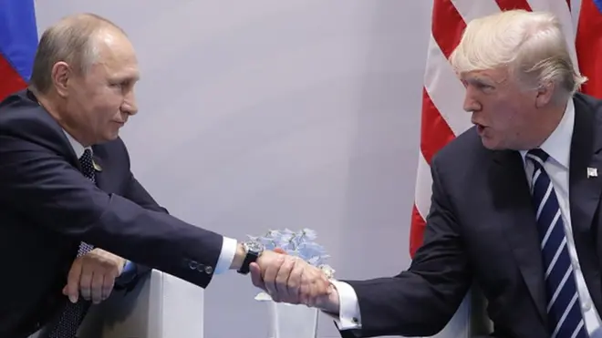 Vladimir Poutine a dénoncé la "montée de l'hystérie antirusse" à Washington.