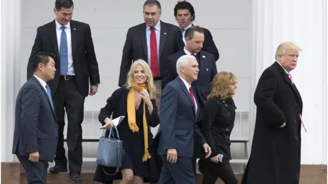 Дональд Трамп зі своєю командою