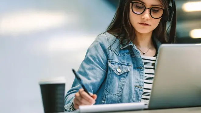 Arts, Education, Job, नौकरी, डिग्री, ग्रैजुएट, आर्ट्स