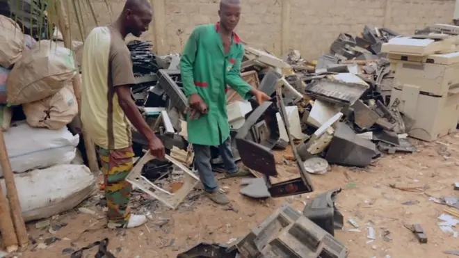 واي لاب مركز تقني للابتكار في توغو