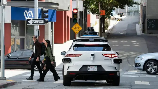 كيف ستغير السيارات ذاتية القيادة عالمنا؟