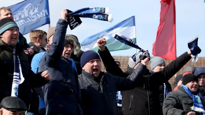 Los partidos de fútbol siguen celebrándose en Bielorrusia.