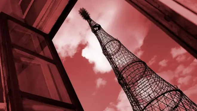 Una antena de radio soviética