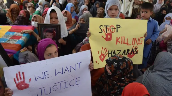 چیف جسٹس نے کہا کہ دہشت گردی اور ٹارگٹ کلنگ کے واقعات سے لوگوں میں شدید خوف وہراس پایا جاتا ہے