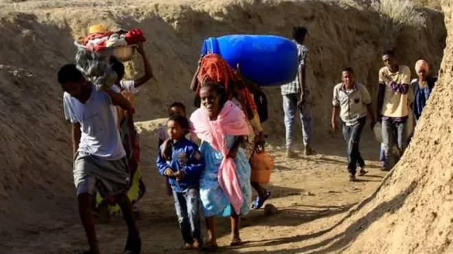 Impunzi zibarirwa mu bihumbi za mirongo zahungiye muri Sudan