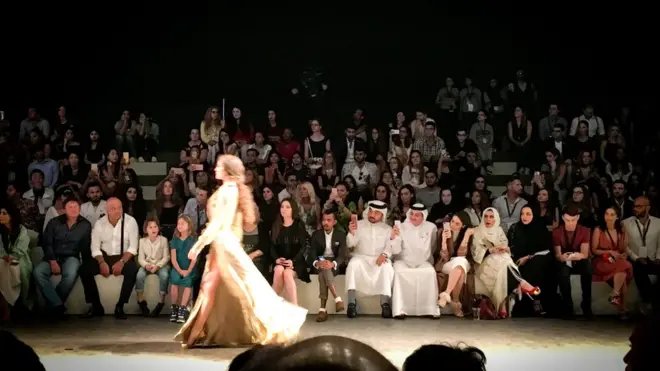 Fashion-события в Дубаи бывают скромно-консервативные, а бывают ультрасовременные