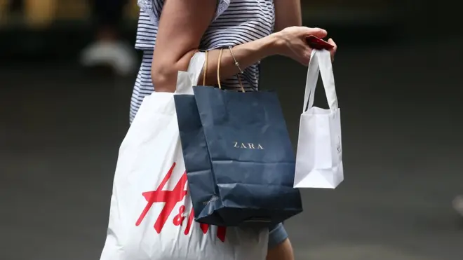 Коли ми сумуємо або стурбовані, наша здатність до самоконтролю знижується. В такому стані ми схильні ухвалювати невиважені рішення або робити незаплановані покупки