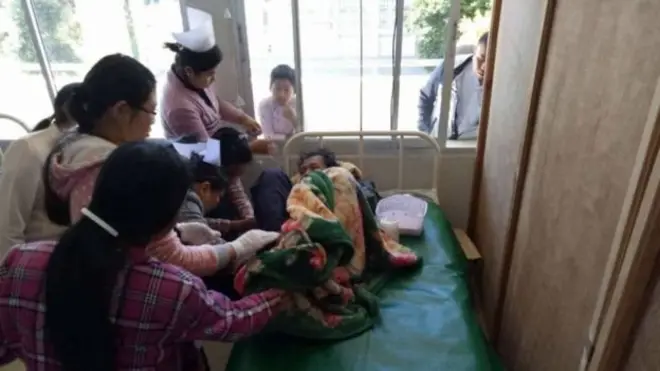 လက်နက်ကြီးကျည် ကျလို့ ဒဏ်ရာရခဲ့သူတွေ လားရှိုး ဆေးရုံမှာ ကုသခဲ့ရ
